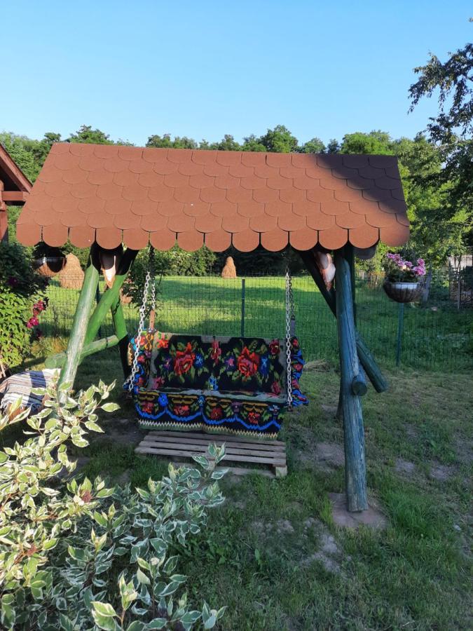 Casa Bunicilor Villa Ciprian Porumbescu Eksteriør billede